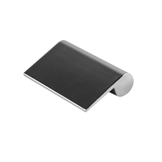 Extra Griff zu den Spiegelschränken 